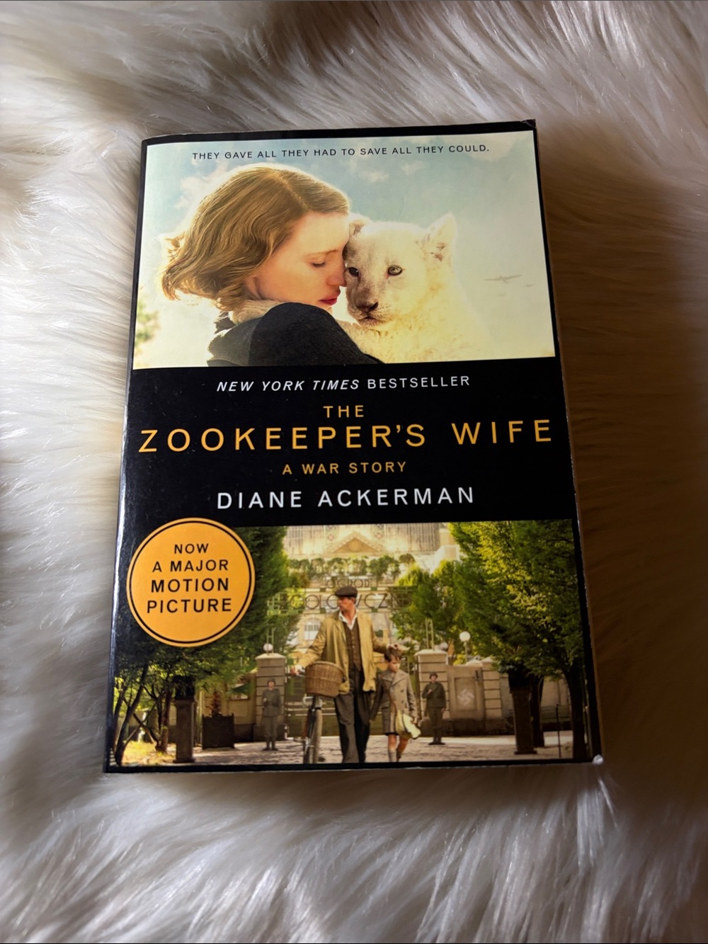 📚 3 for $15 📚 The Zookeeper's Wife Paperback - Black/White Cover